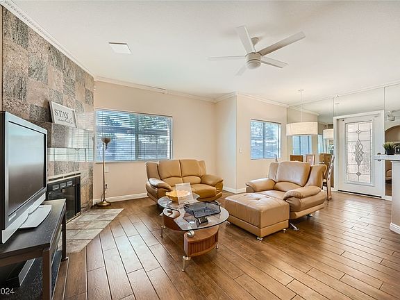 5th image of 900 Heavenly Hills Ct Unit 118