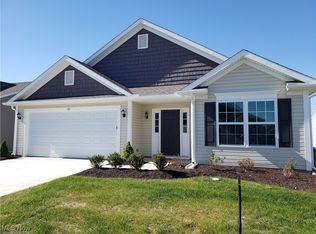 136 Prestwyck Ln, Elyria, OH 44035