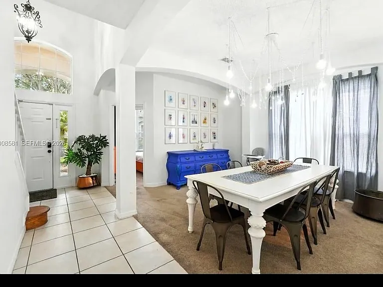 8520 Sunrise Key Dr — Photo 32