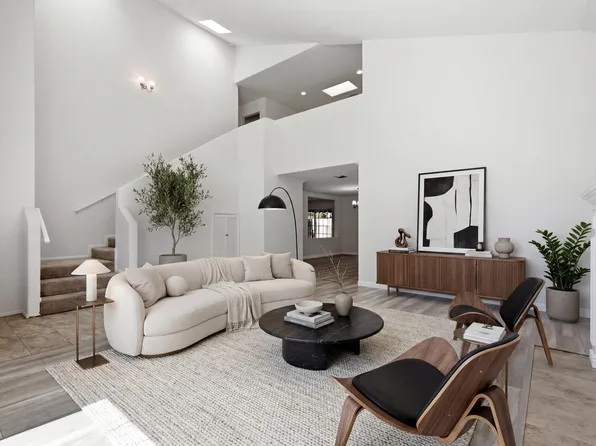19250 Oxnard St, Tarzana, CA 91356