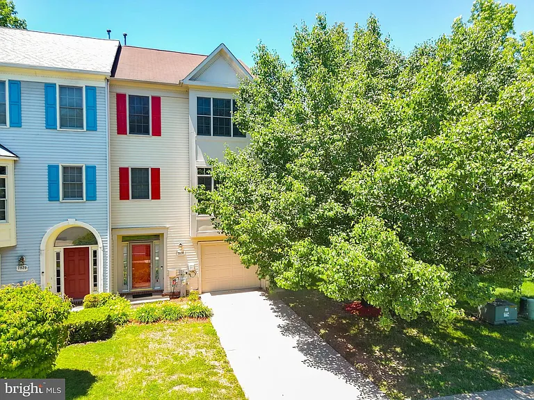 7822 Quill Point Dr — Photo 2