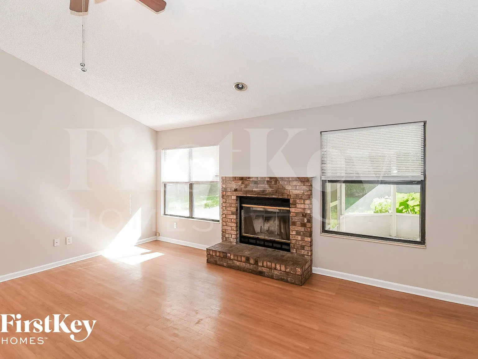 3 bed, 2.0 bath, 1771 sqft, $2,170 — Photo 4