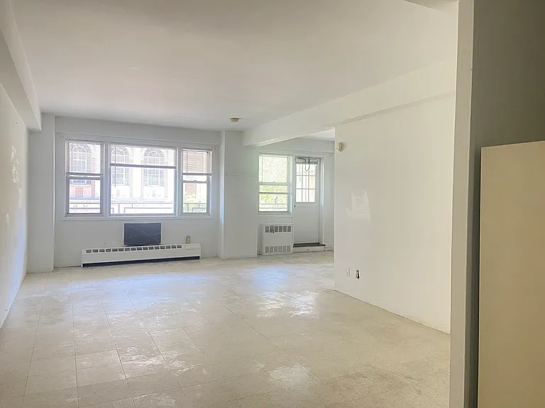 8915 Parsons Blvd #3J — Photo 6