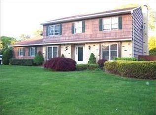 5 Taj Ct, Centereach, NY 11720