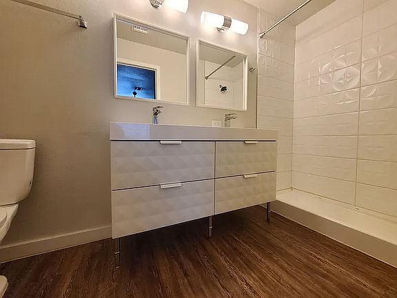 2nd image of 4229 N 17th St APT 7