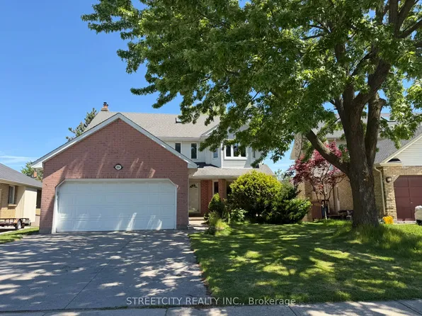 1004 Aldersbrook Rd, London, ON N6G 4L9