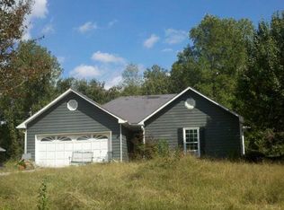 8915 Pine Tree Cir, Gainesville, GA 30506