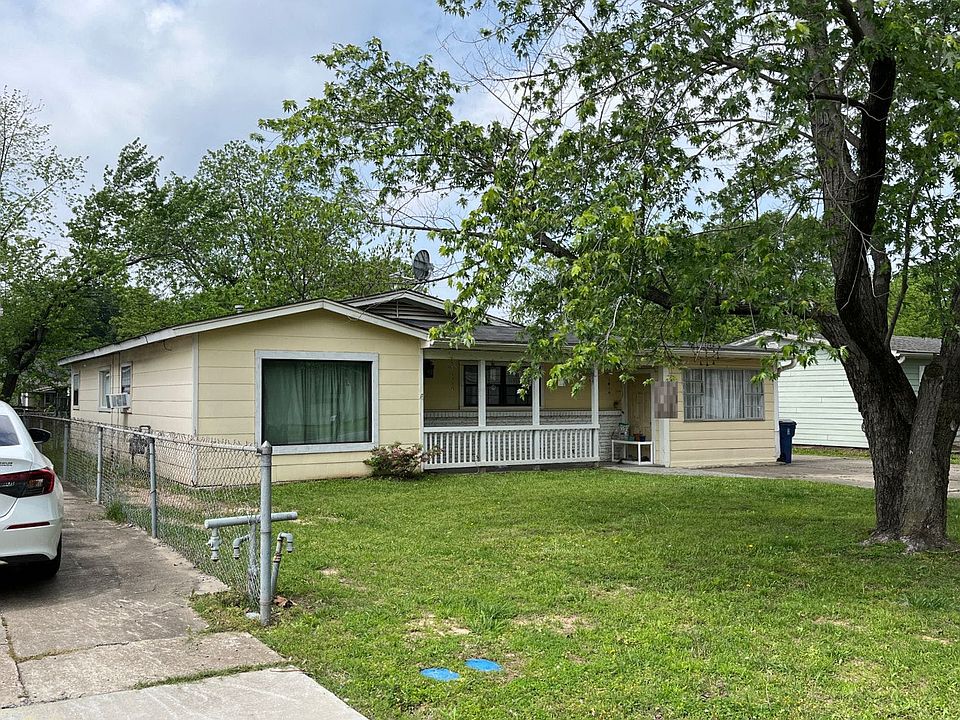 2nd image of 3420 Northview Dr