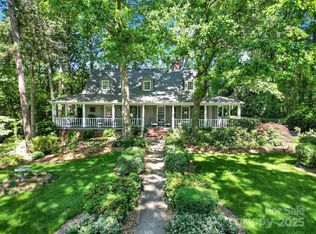 4 Hummingbird Ct, Clover, SC 29710