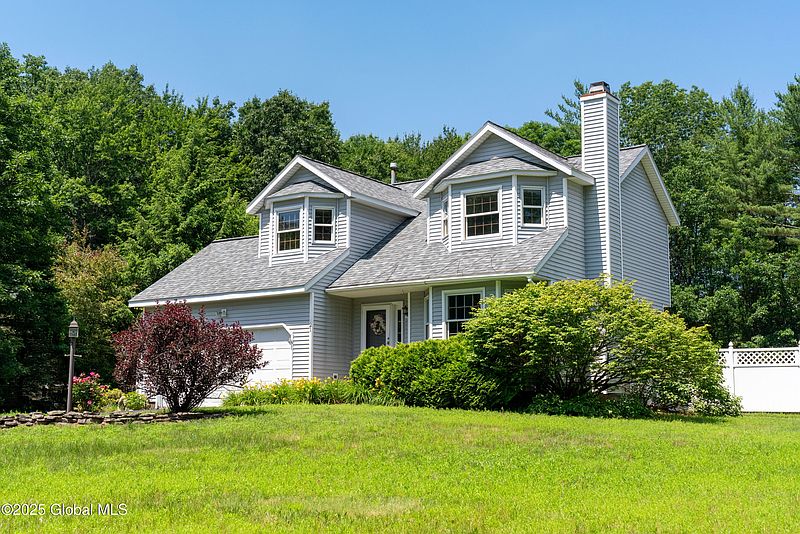 3rd image of 21 Fairmount Drive