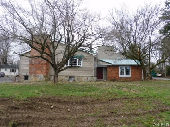 155 Woodward Ave, Springville, NY 14141