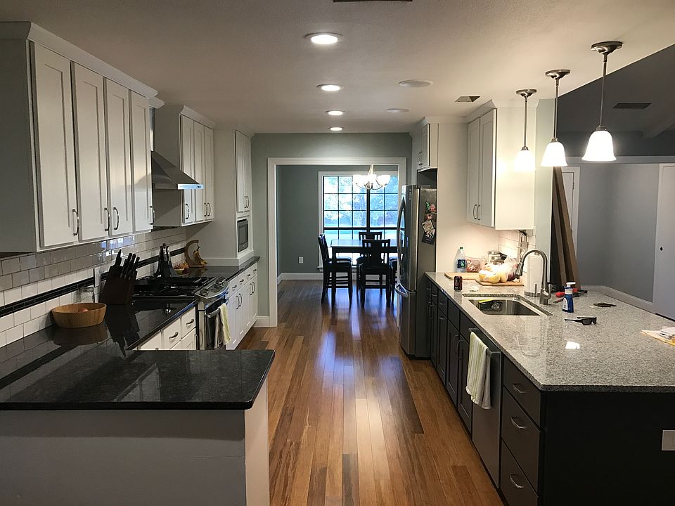 1st image of 2716 Putnam Dr