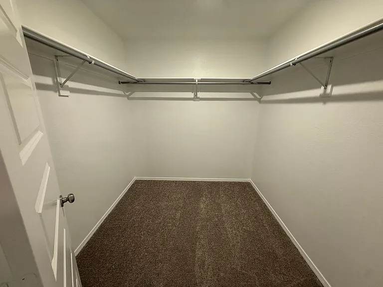 1008 Raven Walk Dr — Photo 12