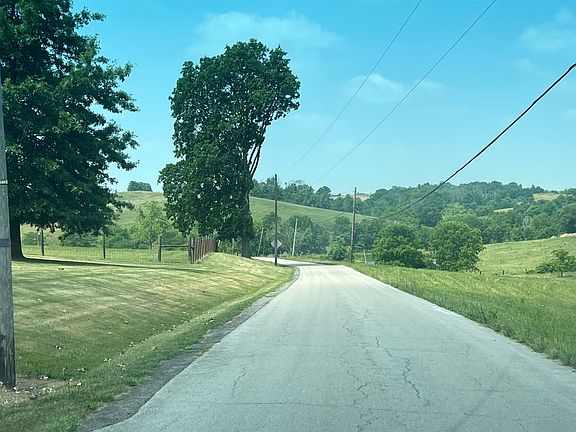 4th image of 7189 Owens Pike