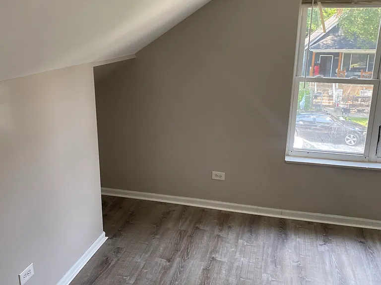 11516 S Yale Ave — Photo 10