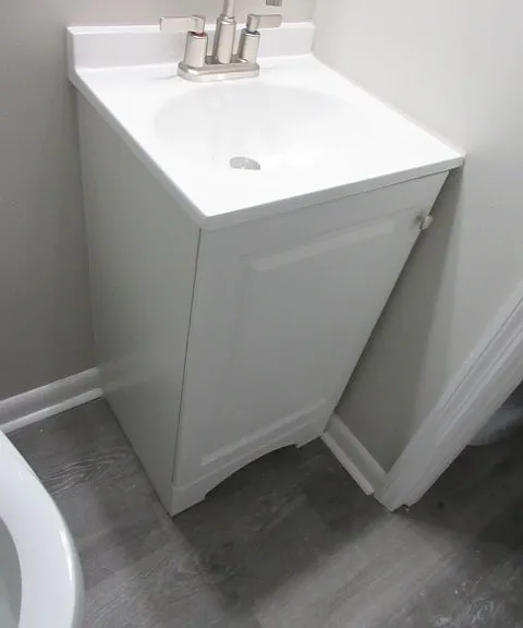 784 Terminal Ct #4 — Photo 17