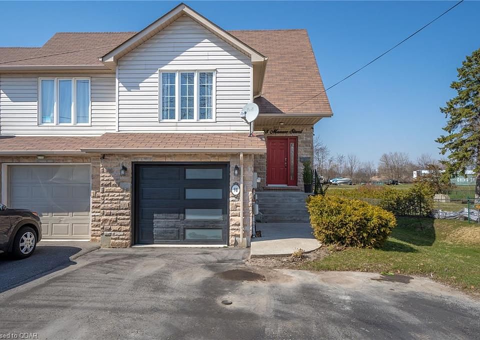 1st image of 98 Munroe St