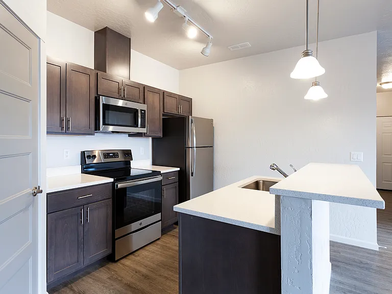 Prairie Pointe Apartments and Townhomes — Photo 106