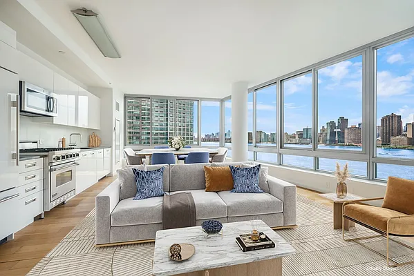 Sold by Compass | media 2