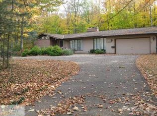 1326 Ironwood Dr, Williamston, MI 48895
