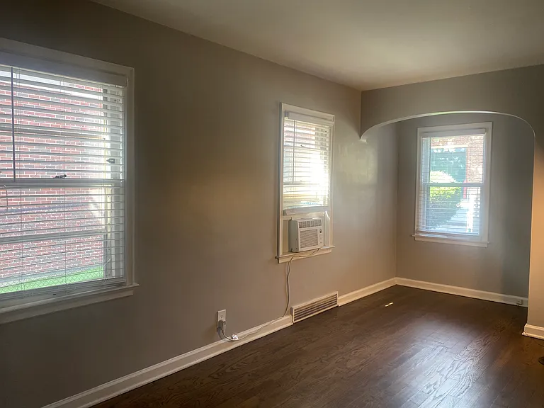 221 S 38th Ave #1 — Photo 3
