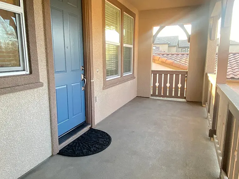558 W Privado Way — Photo 13