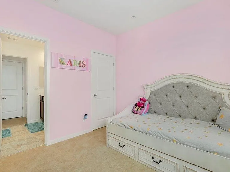 3936 E Commerce Way — Photo 8