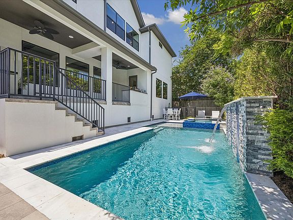 4th image of 4532 Mimosa Dr