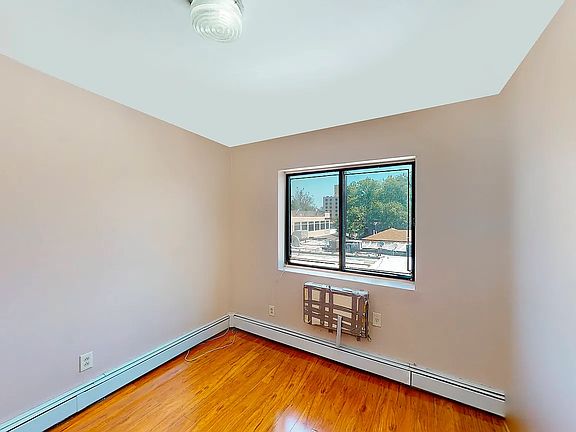 4th image of 1235 E 95th St #2