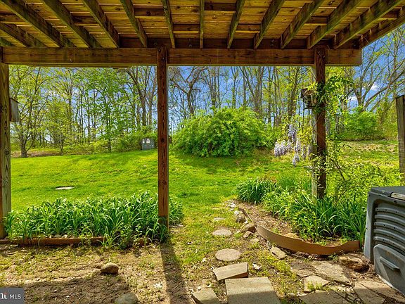 4th image of 5851 Rockdale Ct