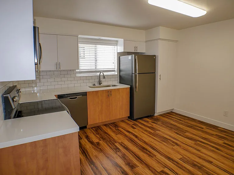 228 Twin Oaks Ave — Photo 19