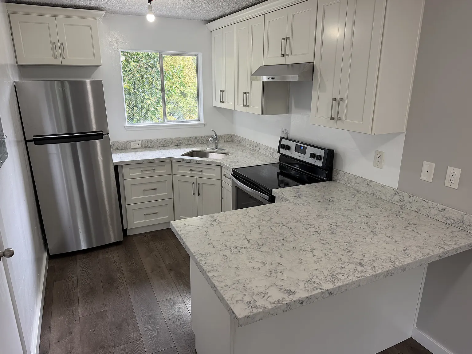1356 Lincoln Avenue - 3 — Photo 2