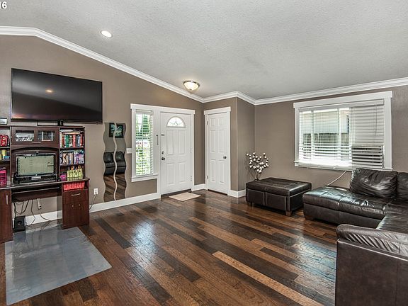 4th image of 4516 NE 123rd Ave