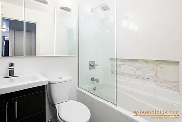 Rented by aptsandlofts.com