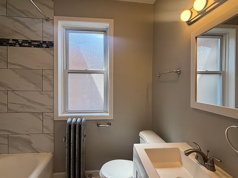 8000 S Champlain Ave — Photo 11