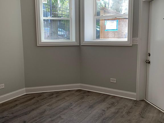 2nd image of 1357 N Rockwell St #G
