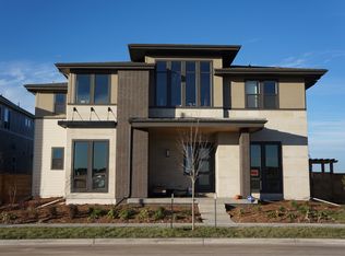 8255 E Prairie Meadow Dr, Denver, CO 80238