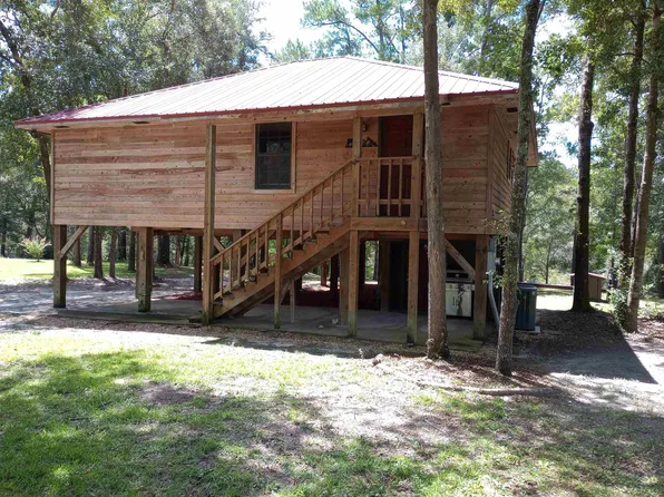 297 Saint Marys River Bluff Rd, Saint George, GA 31562