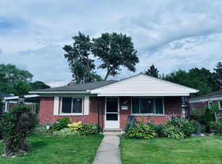 4421 Gloria St, Wayne, MI 48184