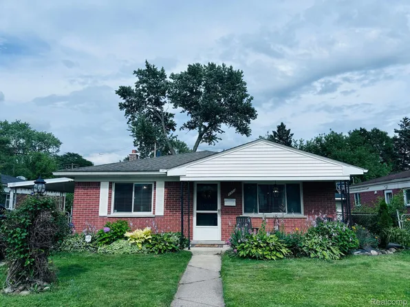 4421 Gloria St, Wayne, MI 48184