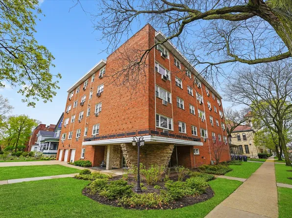 500 Lake St APT 304, Evanston, IL 60201