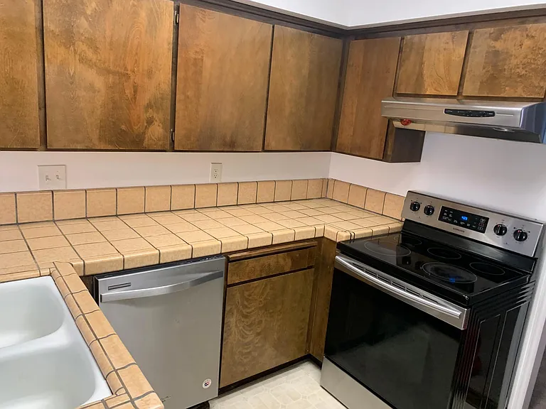 1277 E Fremont Ter — Photo 13