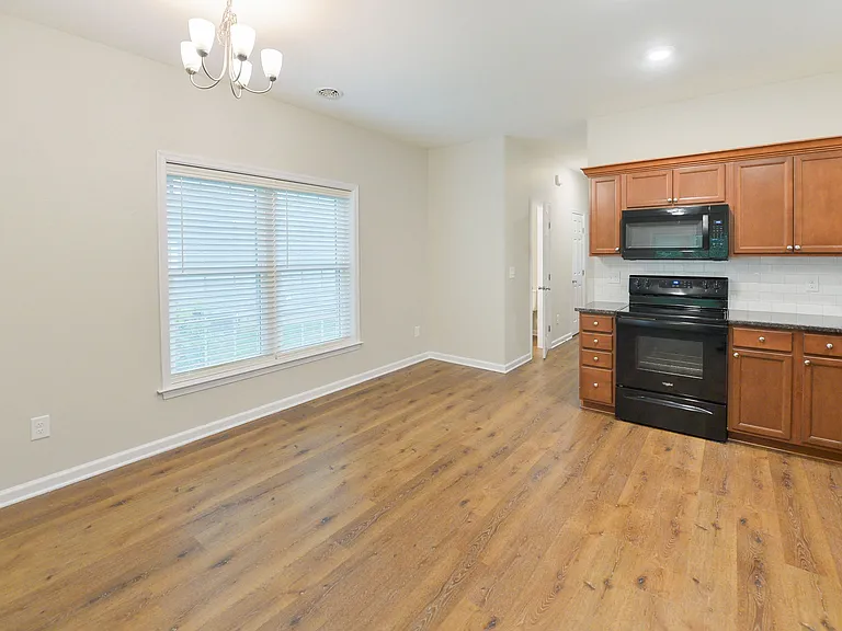 Ascot Landing - Single Family Homes — Photo 38