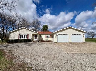 20038 N County Road 2350e, Oakland, IL 61943