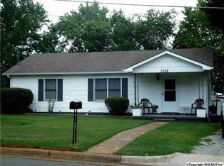 3102 Hillandale Rd NW, Huntsville, AL 35816