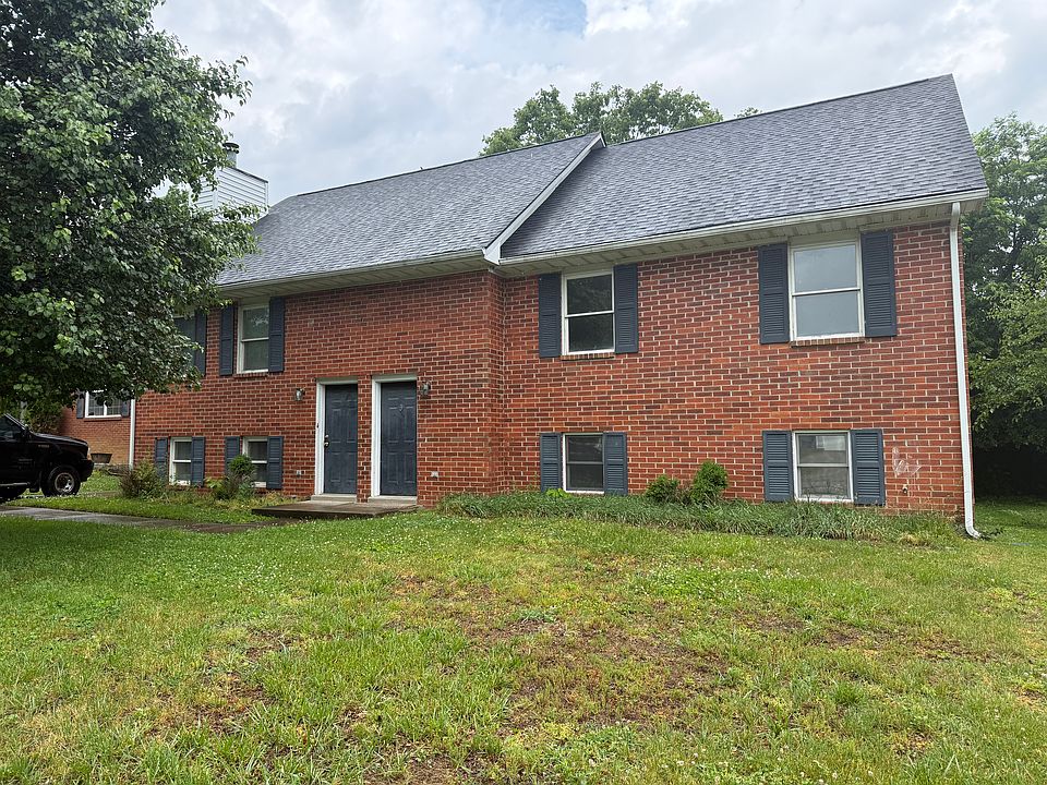 1st image of 449-451 Woodview Dr