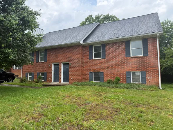 449-451 Woodview Dr, Lexington, KY 40515