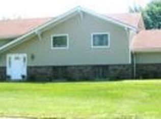 3226 Triplecrown Dr, North Bend, OH