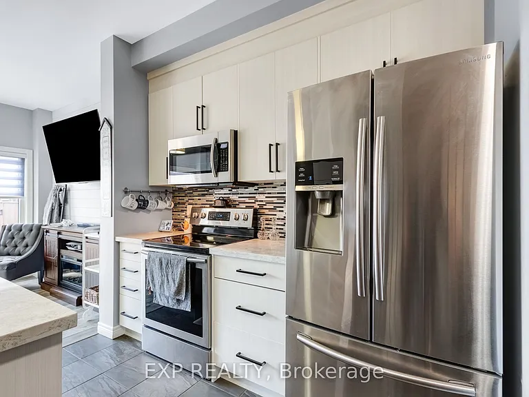 688 Dunn Ave — Photo 21