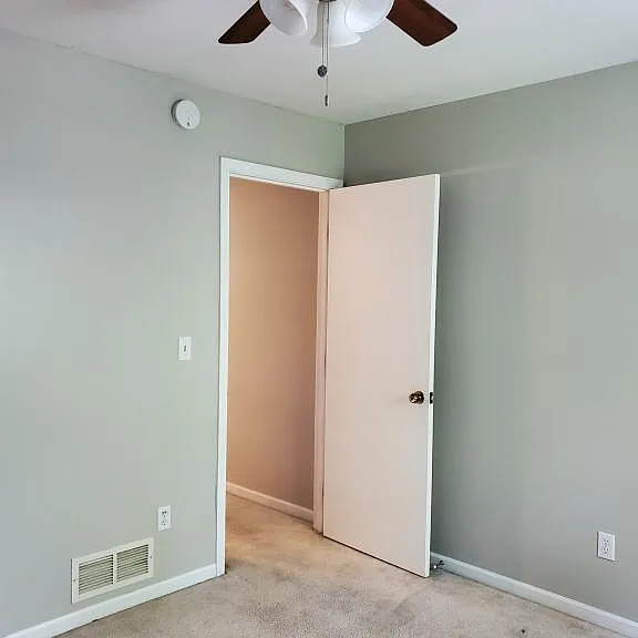 1722 Hawthorne St — Photo 12